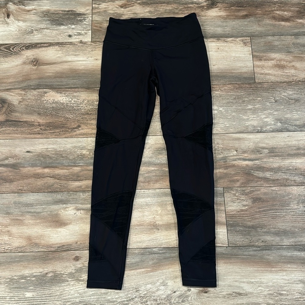 Long black leggings